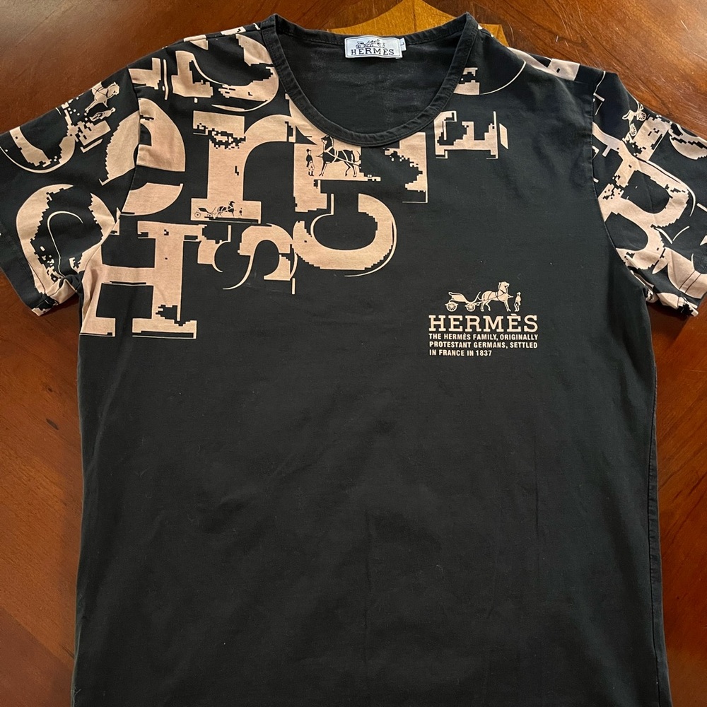 Hermes Black and Tan Short Sleeve Tee size Large